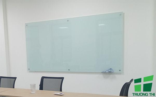 Bảng kính viết bút lông giá rẻ mà chất lượng tốt tại Tp.HCM